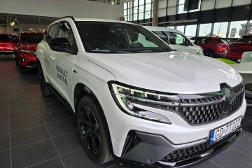 iconic esprit Alpine E-Tech full hybrid 200 / JAK NOWY / 2025