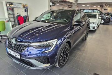 jak nowy, mały przebieg / full opcja / mild-hybrid