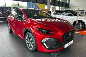 NOWE CLIO evolution full hybrid E-Tech 160